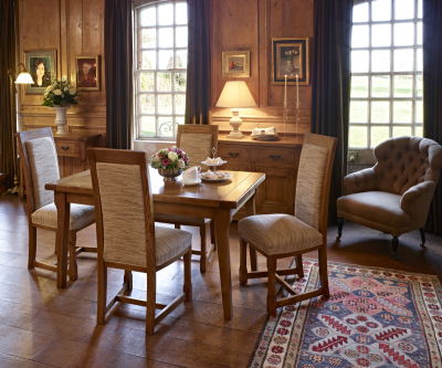 Old Charm Chatsworth 3224 End Extending Dining Table